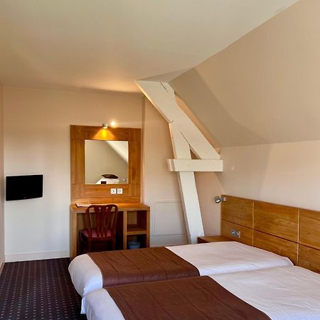 Logis Hotel Restaurant Du Labrador Saint-Benoit-sur-Loire ภายนอก รูปภาพ