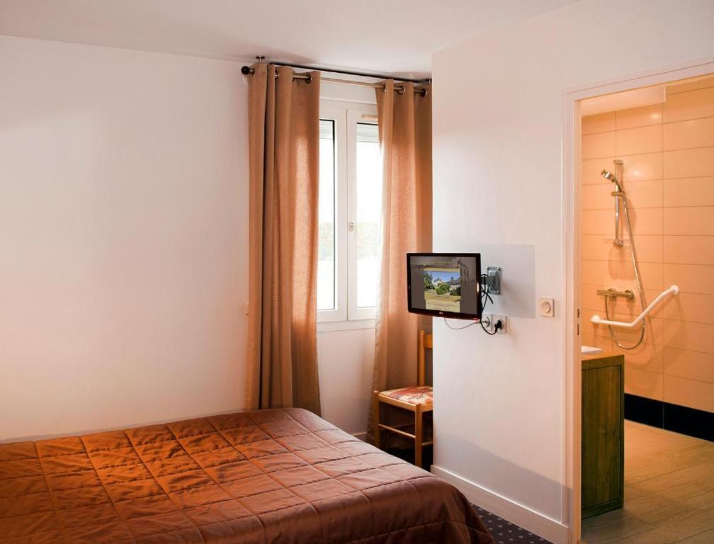 Logis Hotel Restaurant Du Labrador Saint-Benoit-sur-Loire ภายนอก รูปภาพ
