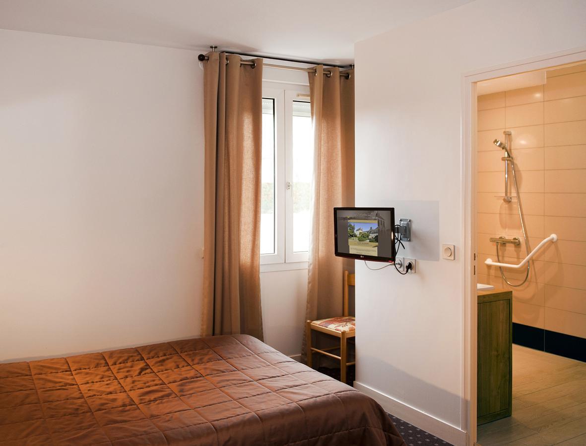 Logis Hotel Restaurant Du Labrador Saint-Benoit-sur-Loire ภายนอก รูปภาพ