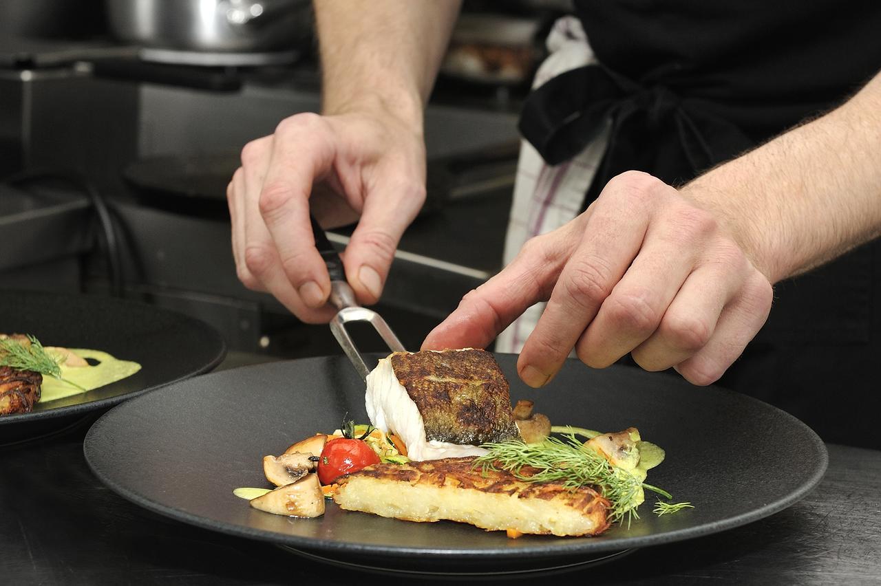 Logis Hotel Restaurant Du Labrador Saint-Benoit-sur-Loire ภายนอก รูปภาพ