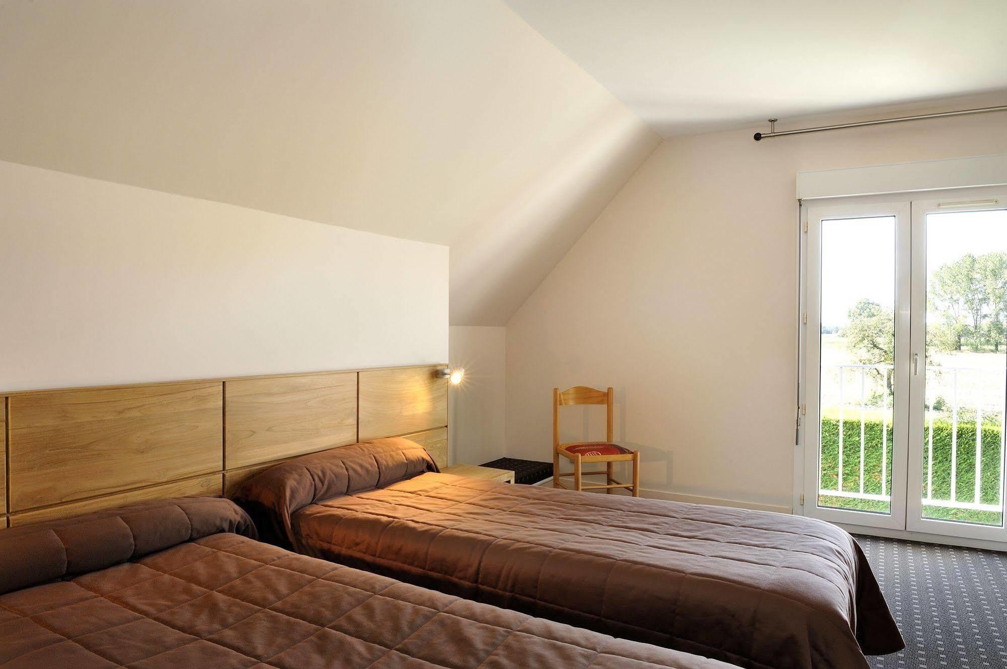 Logis Hotel Restaurant Du Labrador Saint-Benoit-sur-Loire ภายนอก รูปภาพ