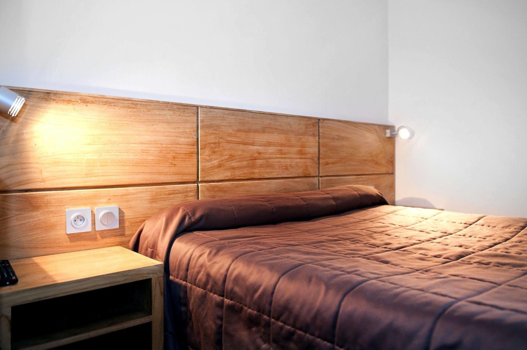 Logis Hotel Restaurant Du Labrador Saint-Benoit-sur-Loire ภายนอก รูปภาพ